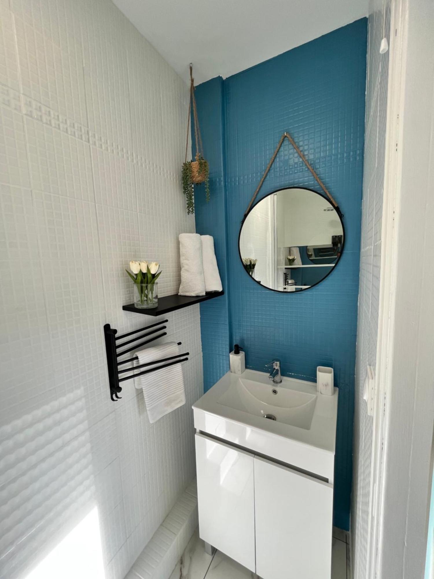 Les Appartements D'Ostende Calais Bagian luar foto