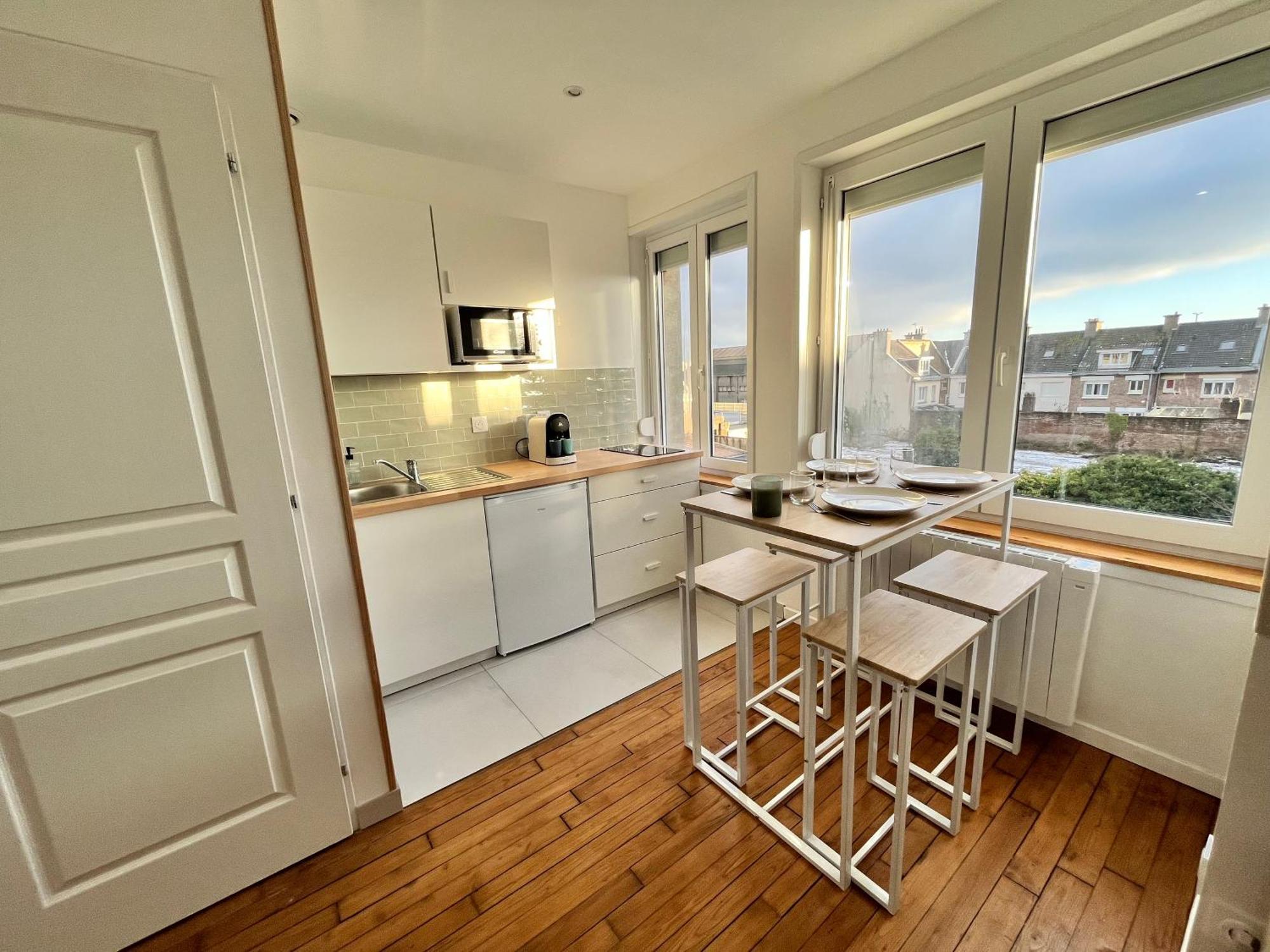 Les Appartements D'Ostende Calais Bagian luar foto